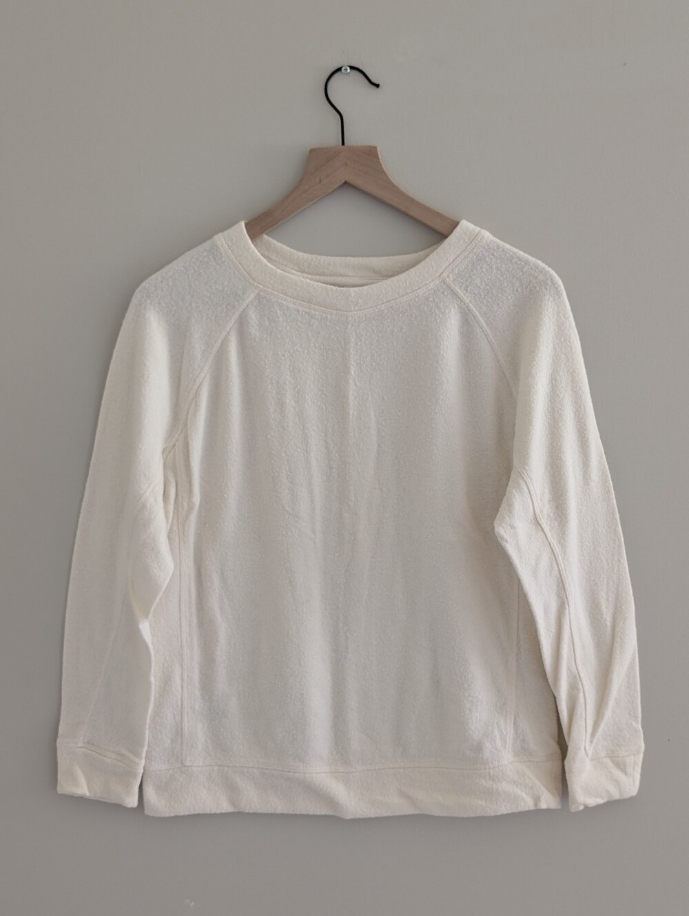 Lou & Grey Fuzzbrushed Sweatshirt In Color: Popcorn